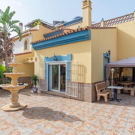 Villa Valentina - Renovated On Los Alamos Beach Torremolinos Exterior foto